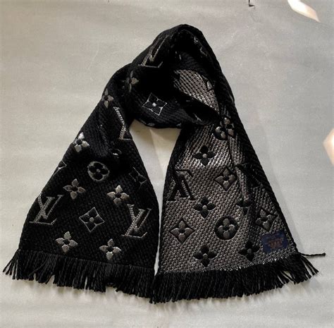 sciarpa foulard louis vuitton|louis vuitton knit scarf.